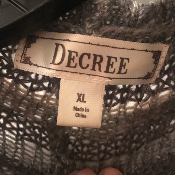 Gray and Beige High Low Sweater - Picture 4 of 6